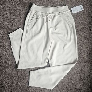 Athleta Allure Jogger Size Medium Tall NWT